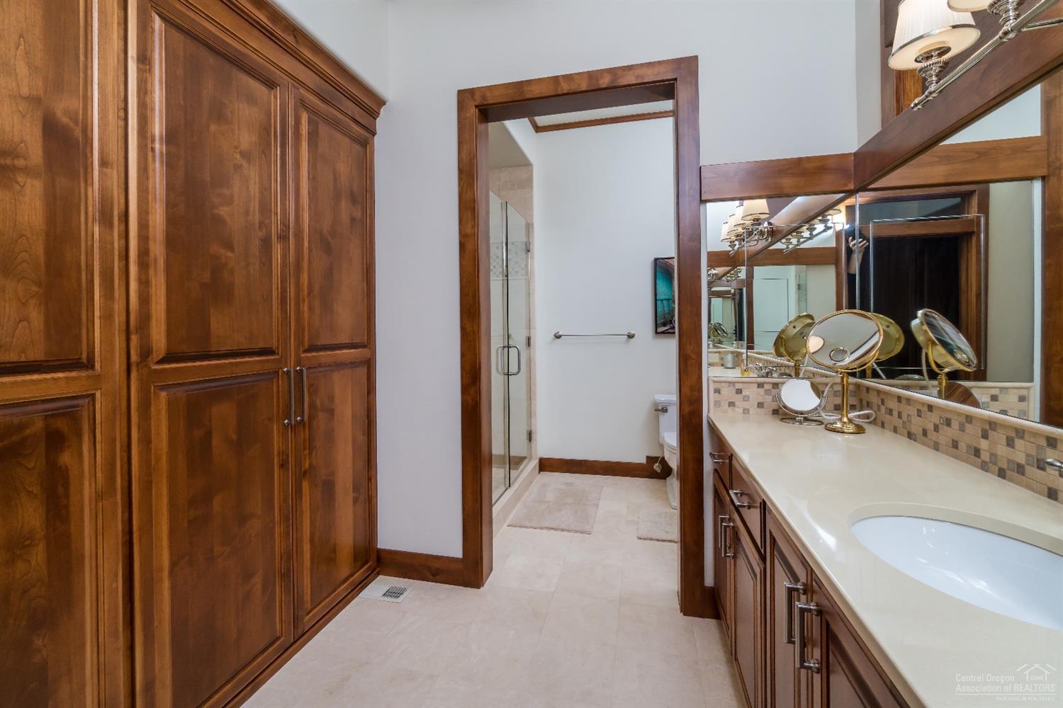 Broken Top - Residential