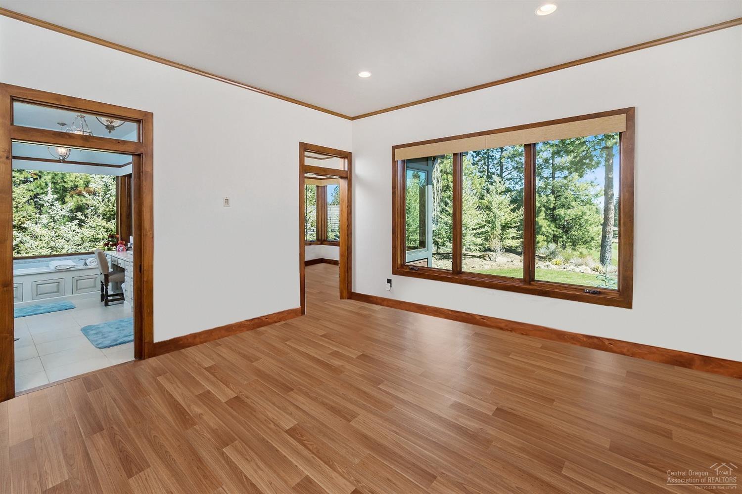 Broken Top - Residential