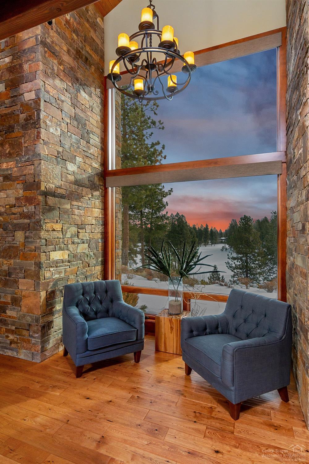 Broken Top - Residential