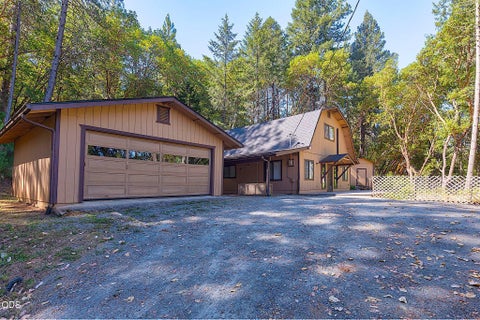 Tiny photo for 11150 Lower River Road, Grants Pass, OR 97526 (MLS # 220224135)