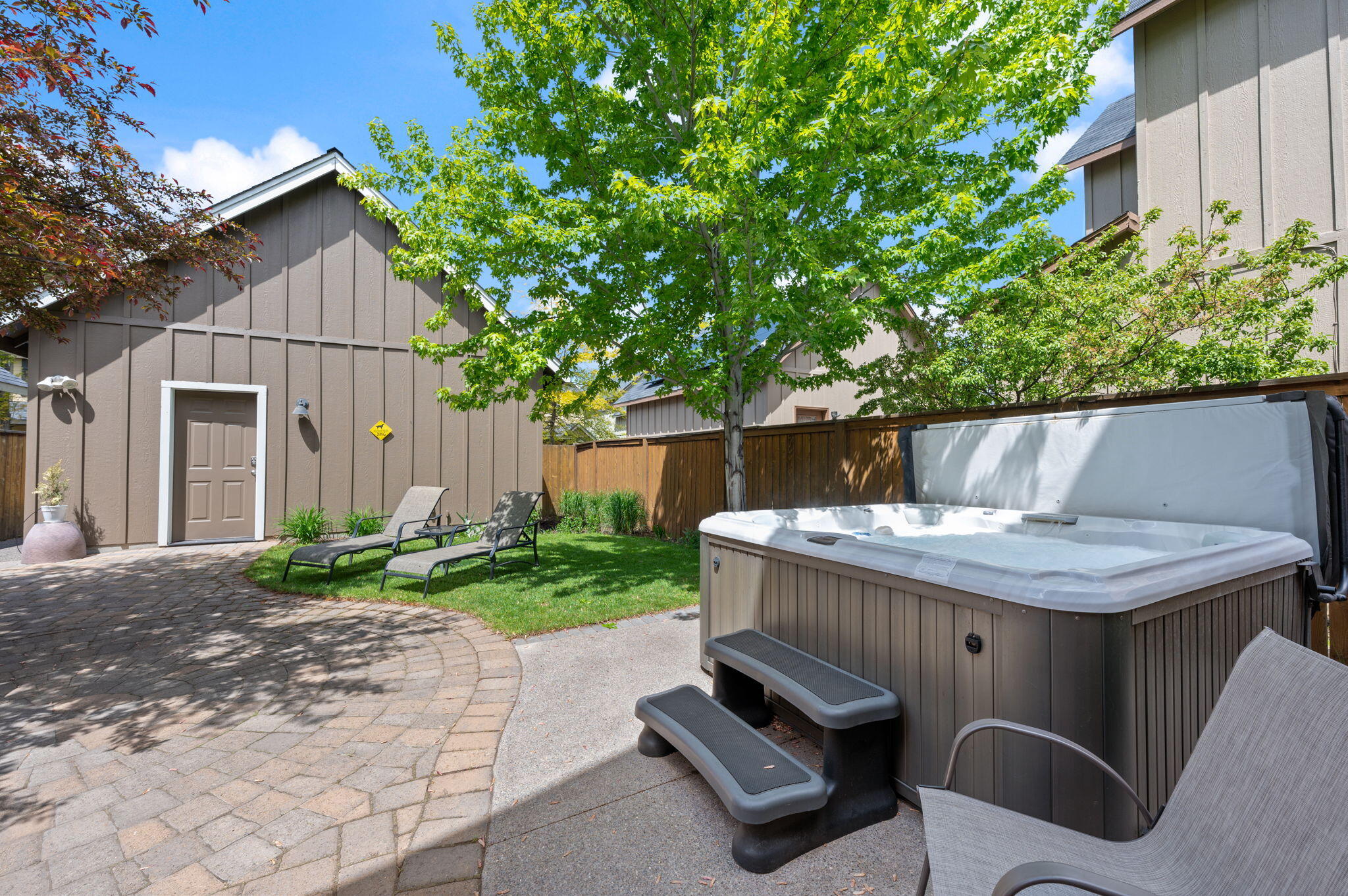 Empire Crossing - Residential