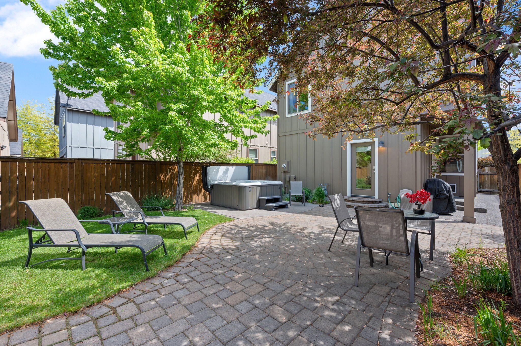 Empire Crossing - Residential