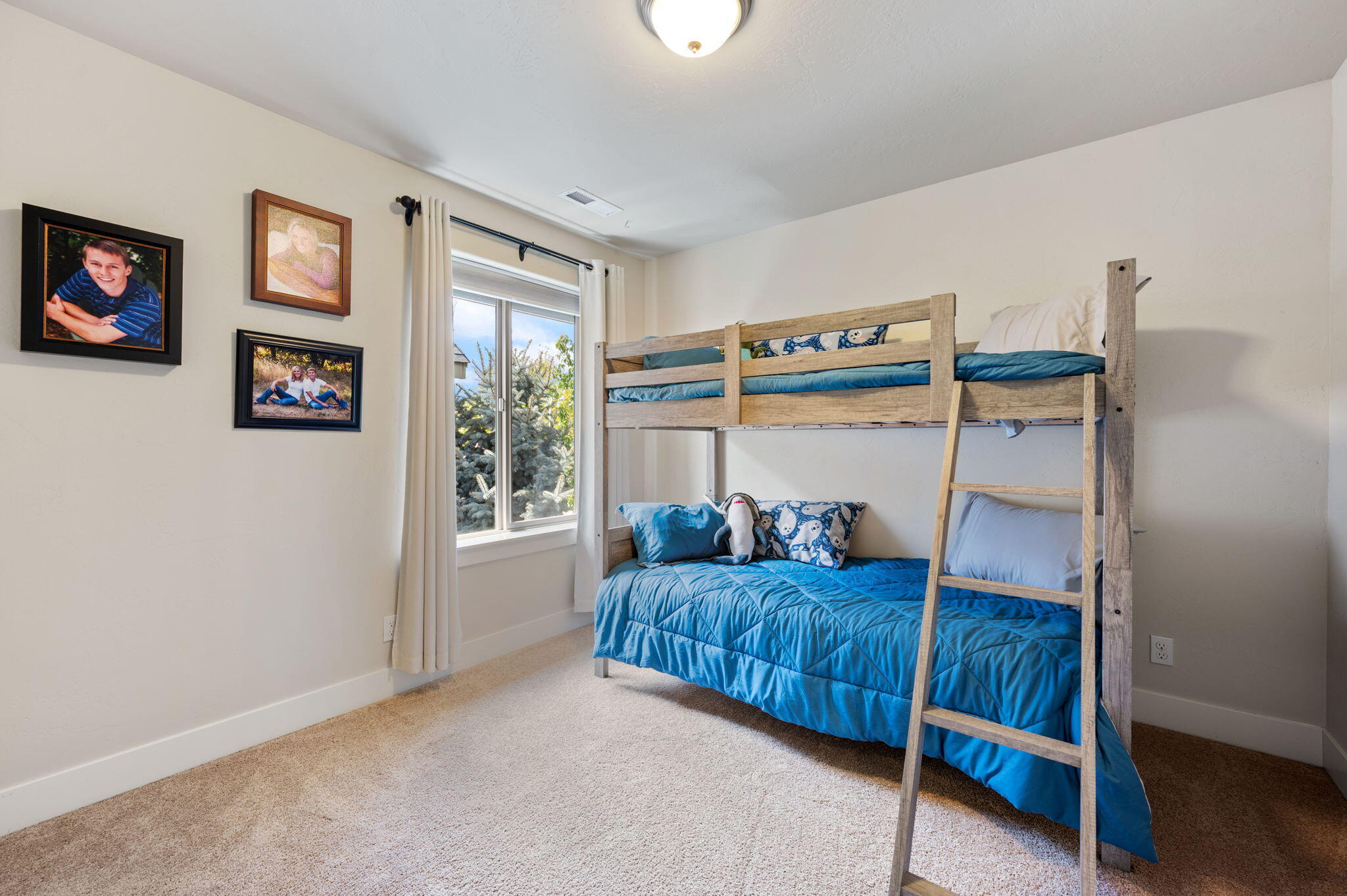 Empire Crossing - Residential