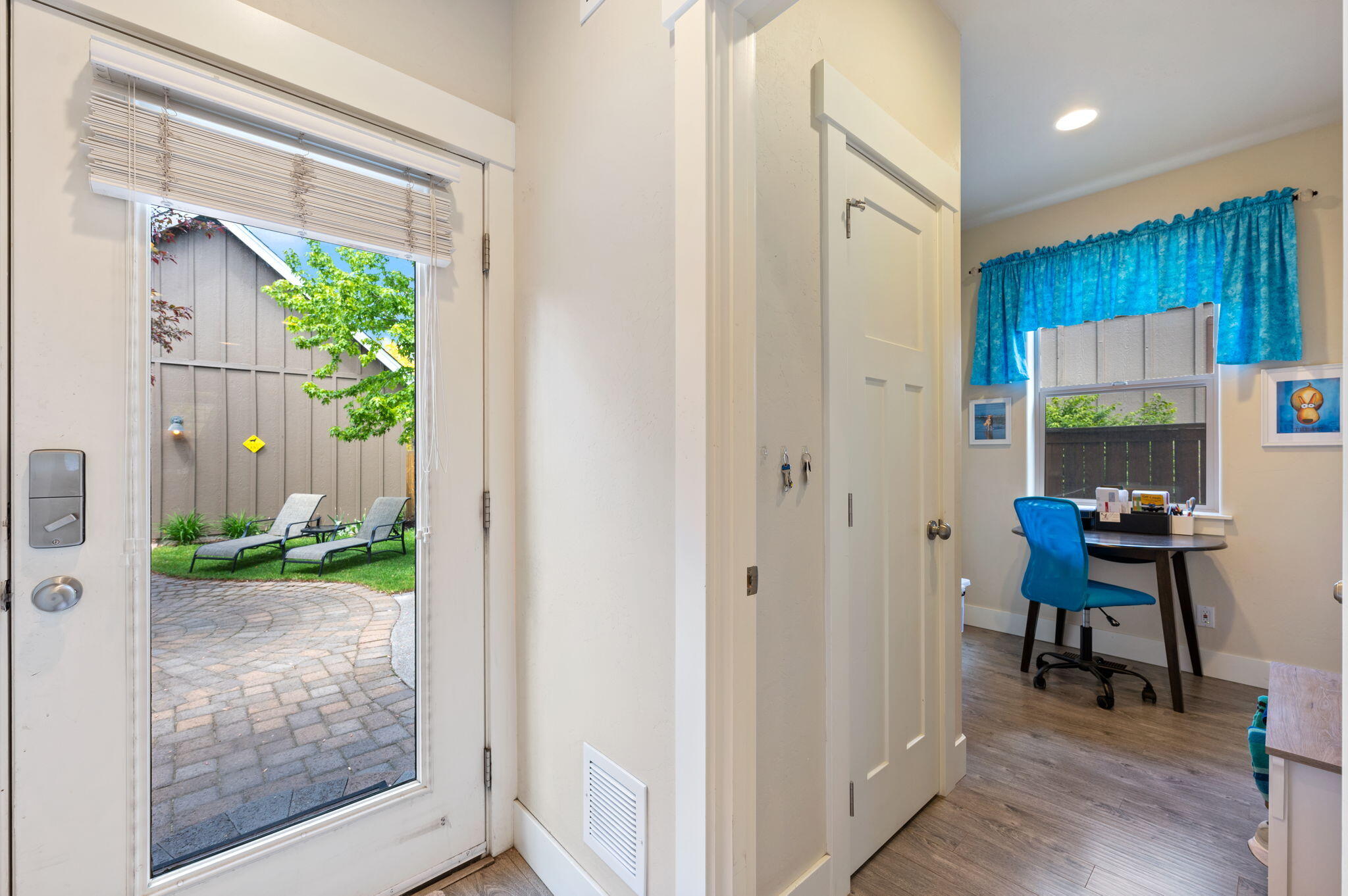 Empire Crossing - Residential