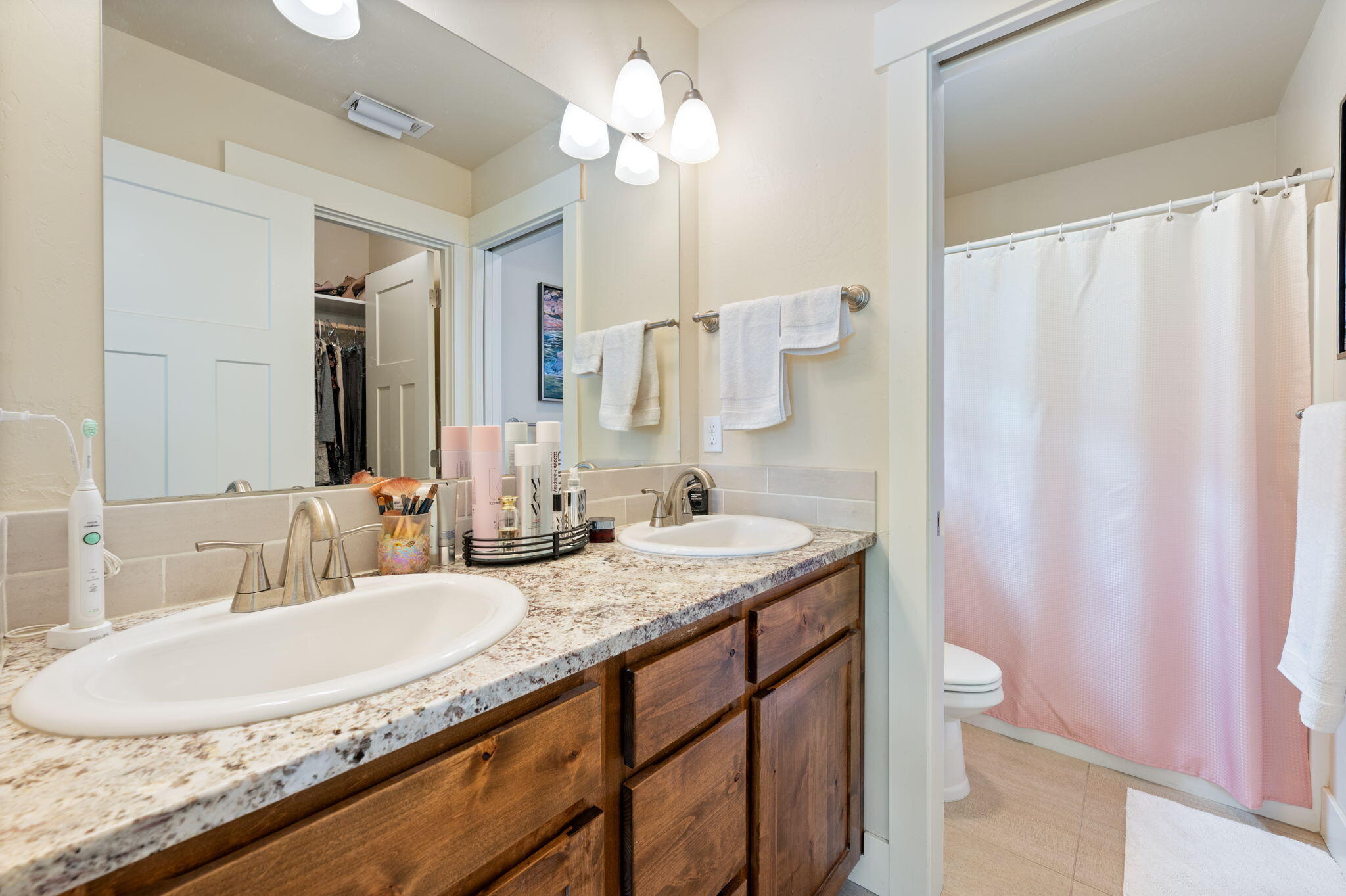 Empire Crossing - Residential