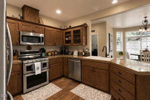 Tiny photo for 4110 Hemlock Drive, Medford, OR 97504 (MLS # 220226649)
