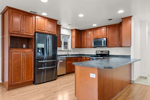 Tiny photo for 1758 Pearl Eye Lane, Medford, OR 97504 (MLS # 220213011)