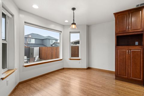 Tiny photo for 1758 Pearl Eye Lane, Medford, OR 97504 (MLS # 220213011)