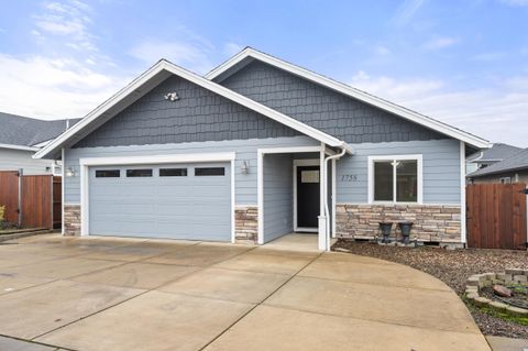 Tiny photo for 1758 Pearl Eye Lane, Medford, OR 97504 (MLS # 220213011)