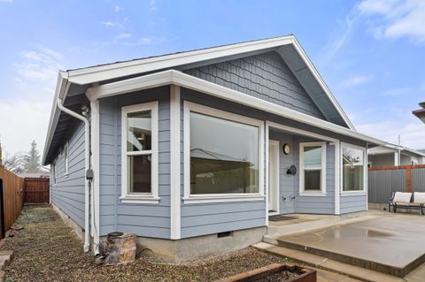 Tiny photo for 1758 Pearl Eye Lane, Medford, OR 97504 (MLS # 220213011)