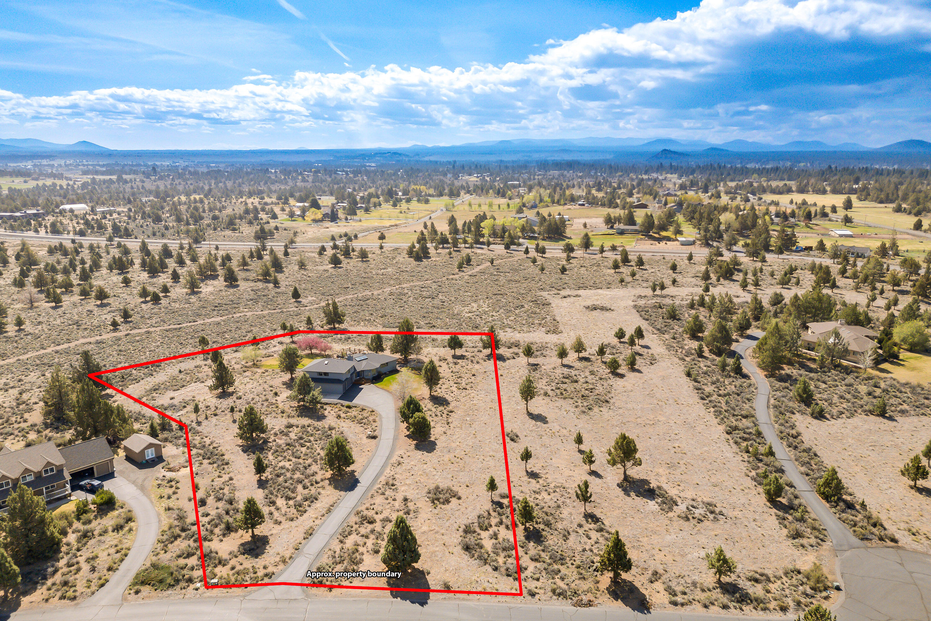 61280 Mountain Breezes Court