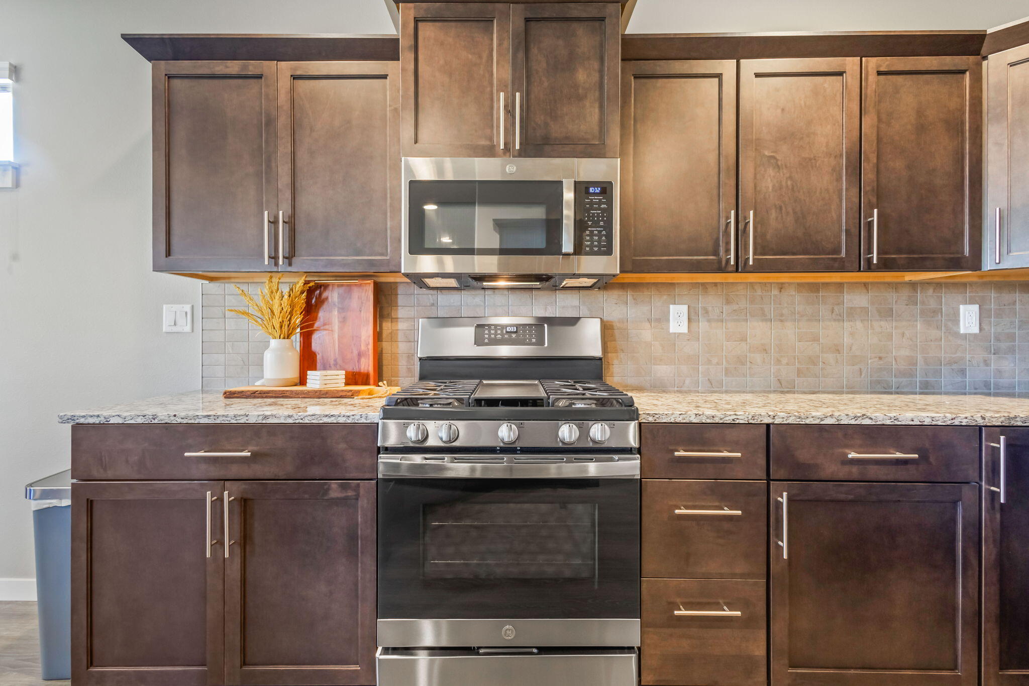 Mckenzie Meadow Vill - Residential