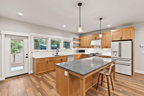 Tiny photo for 17008 Sharp Drive, Bend, OR 97707 (MLS # 220215069)