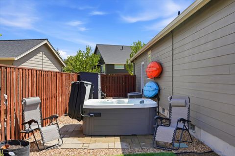 Tiny photo for 855 NE Hudspeth Circle, Prineville, OR 97754 (MLS # 220221649)