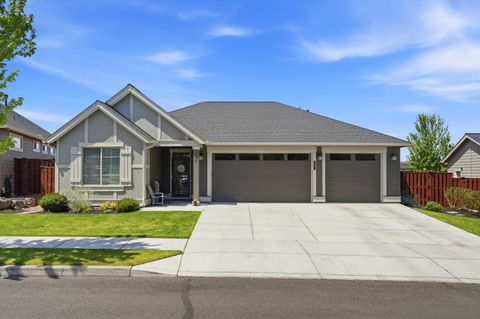 Tiny photo for 855 NE Hudspeth Circle, Prineville, OR 97754 (MLS # 220221649)