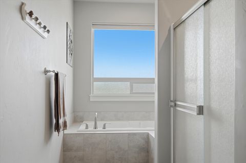 Tiny photo for 855 NE Hudspeth Circle, Prineville, OR 97754 (MLS # 220221649)