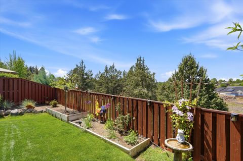 Tiny photo for 855 NE Hudspeth Circle, Prineville, OR 97754 (MLS # 220221649)