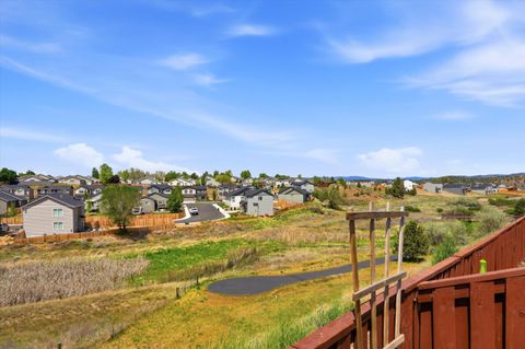Tiny photo for 855 NE Hudspeth Circle, Prineville, OR 97754 (MLS # 220221649)