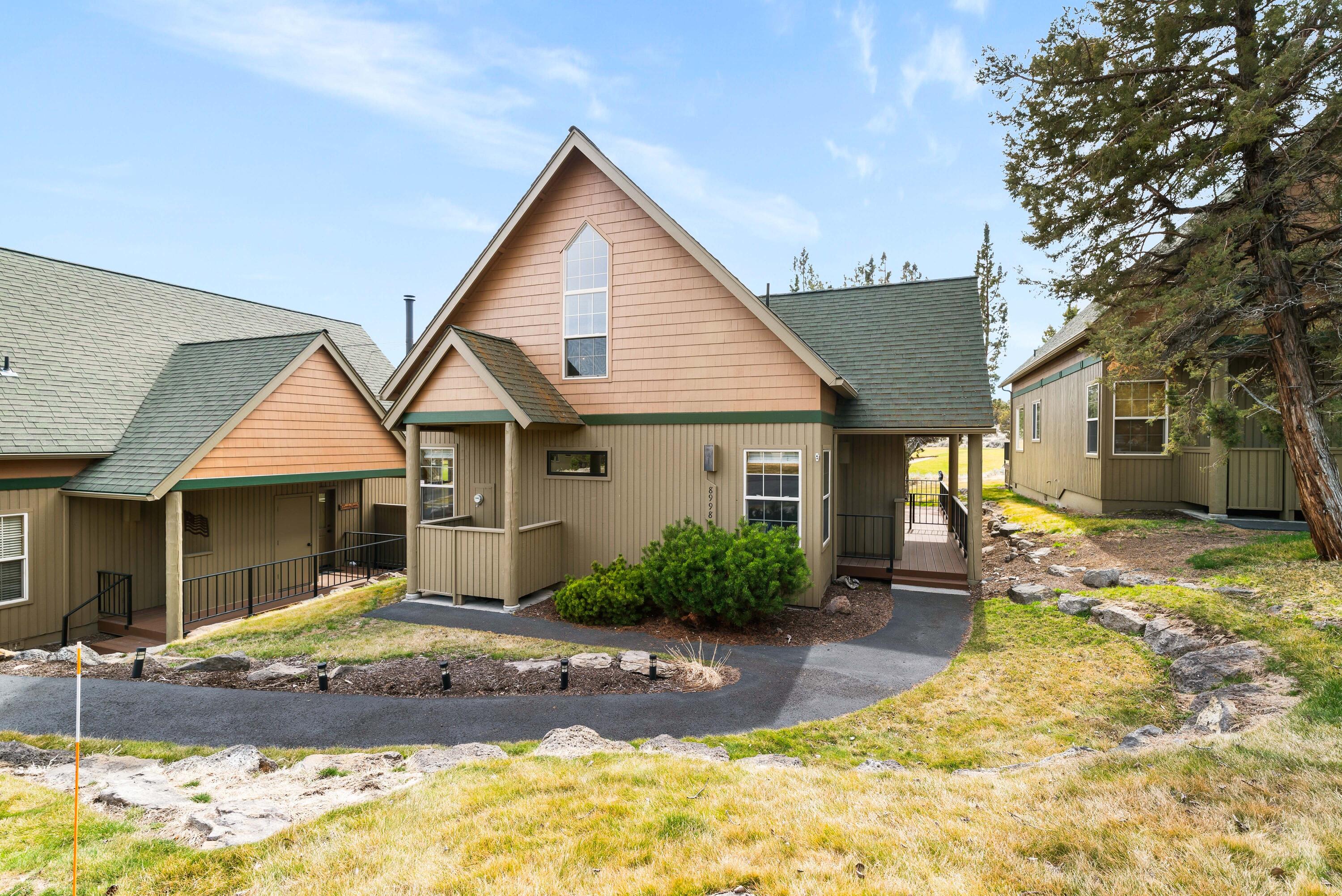 8998 Cliff Swallow Drive