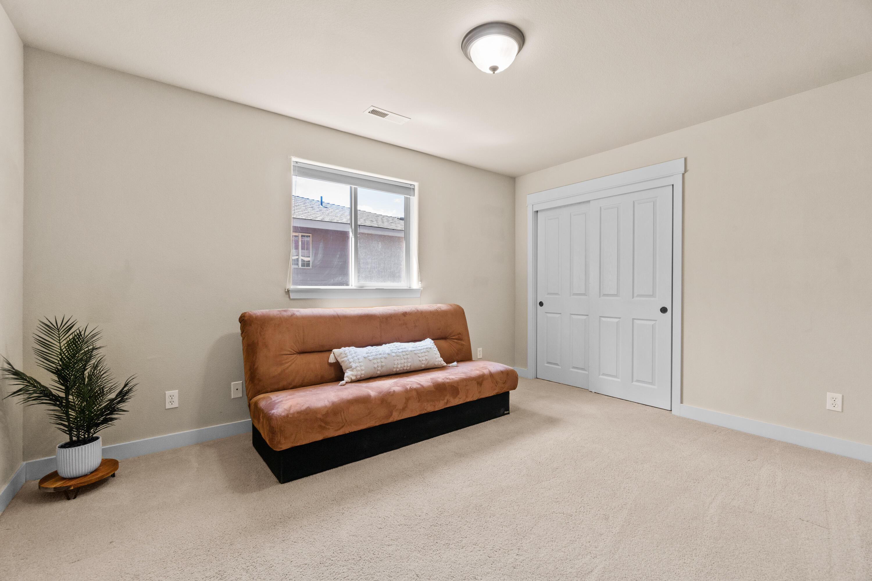 Skyliner Summit - Residential