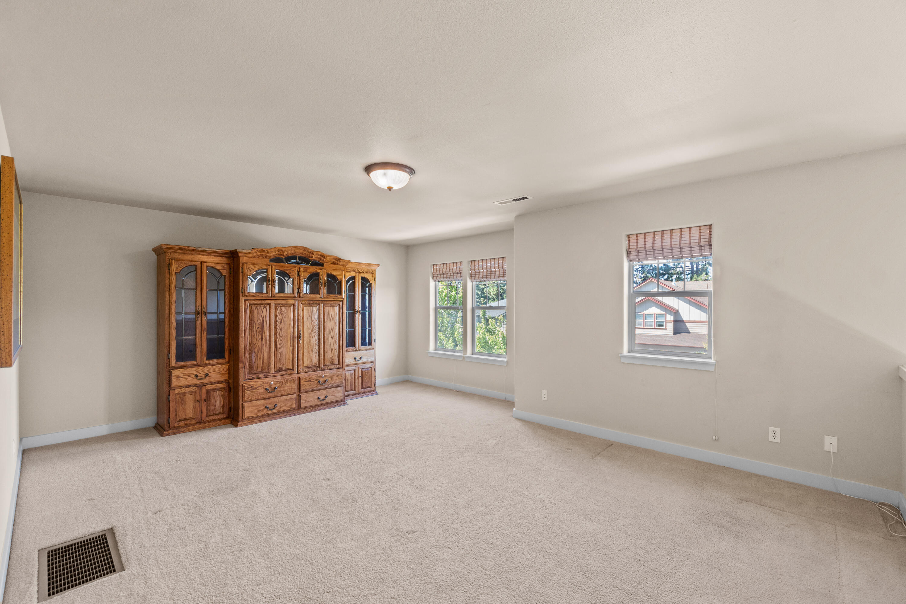 Skyliner Summit - Residential