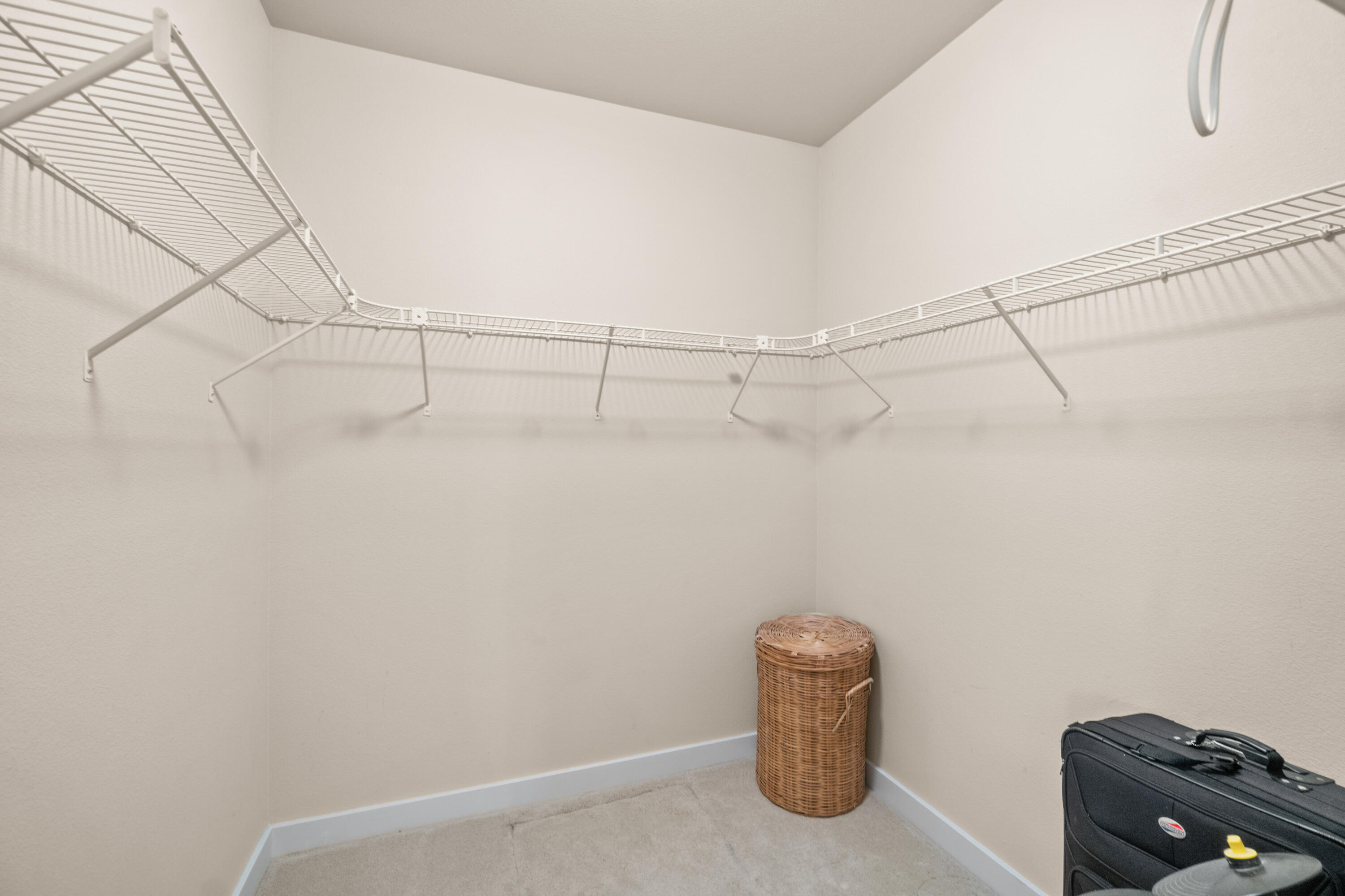 Skyliner Summit - Residential