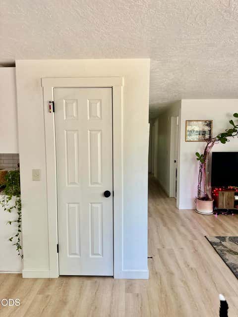 Tiny photo for 51530 Riverland Avenue, La Pine, OR 97739 (MLS # 220227132)