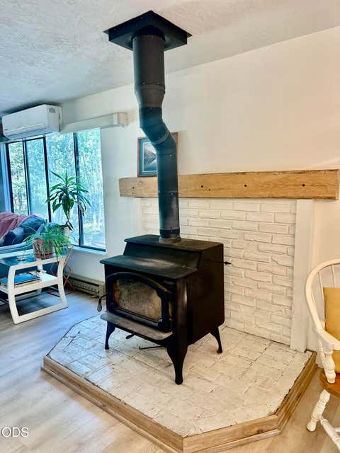 Tiny photo for 51530 Riverland Avenue, La Pine, OR 97739 (MLS # 220227132)