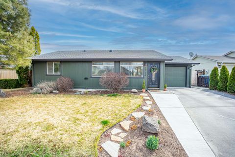 1726 SW 35th Street Redmond OR 97756