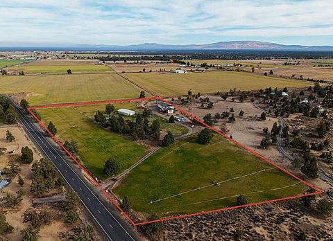 Photo of 25451 Alfalfa Market Road NE, Bend, OR 97701 (MLS # 220211187)