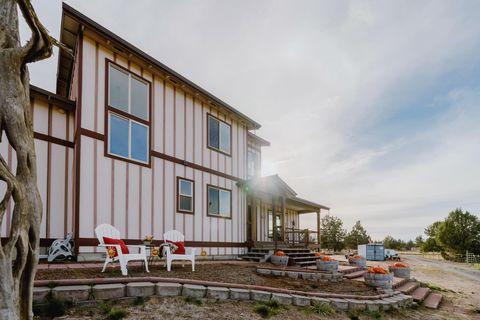 Tiny photo for 25451 Alfalfa Market Road NE, Bend, OR 97701 (MLS # 220211187)