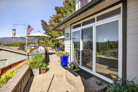 Tiny photo for 2315 Robertson Crest Crst, Grants Pass, OR 97527 (MLS # 220219690)