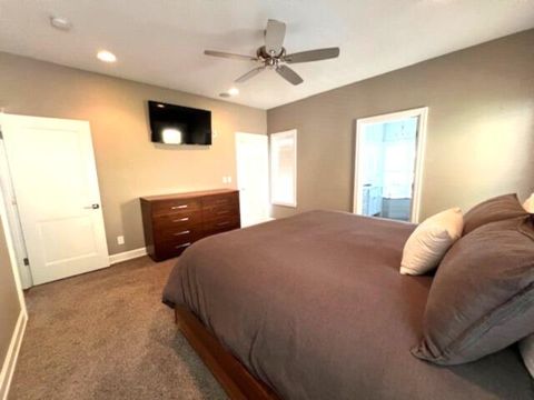 Tiny photo for 2315 Robertson Crest Crst, Grants Pass, OR 97527 (MLS # 220219690)