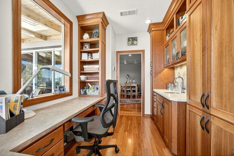 Tiny photo for 2315 Robertson Crest Crst, Grants Pass, OR 97527 (MLS # 220219690)