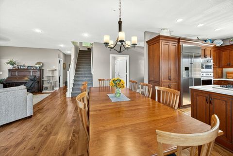 Tiny photo for 2315 Robertson Crest Crst, Grants Pass, OR 97527 (MLS # 220219690)