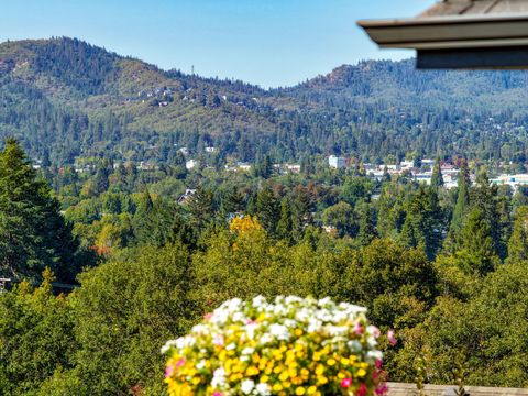 Tiny photo for 2315 Robertson Crest Crst, Grants Pass, OR 97527 (MLS # 220219690)