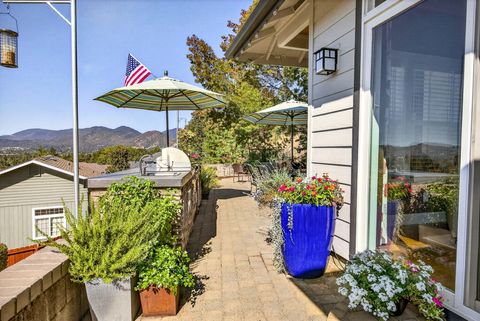 Tiny photo for 2315 Robertson Crest Crst, Grants Pass, OR 97527 (MLS # 220219690)
