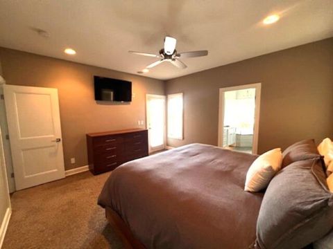 Tiny photo for 2315 Robertson Crest Crst, Grants Pass, OR 97527 (MLS # 220219690)