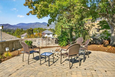 Tiny photo for 2315 Robertson Crest Crst, Grants Pass, OR 97527 (MLS # 220219690)
