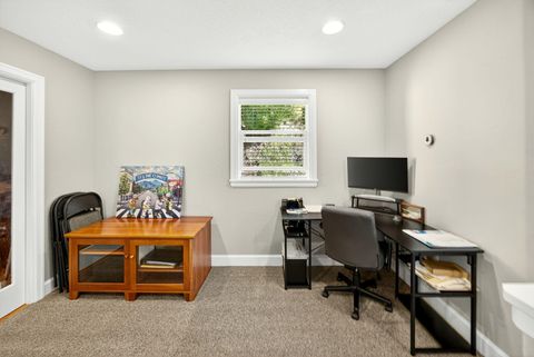 Tiny photo for 2315 Robertson Crest Crst, Grants Pass, OR 97527 (MLS # 220219690)