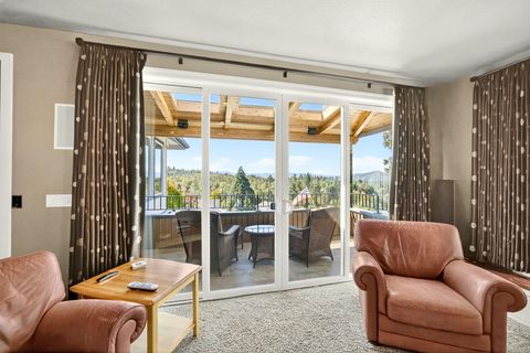 Tiny photo for 2315 Robertson Crest Crst, Grants Pass, OR 97527 (MLS # 220219690)