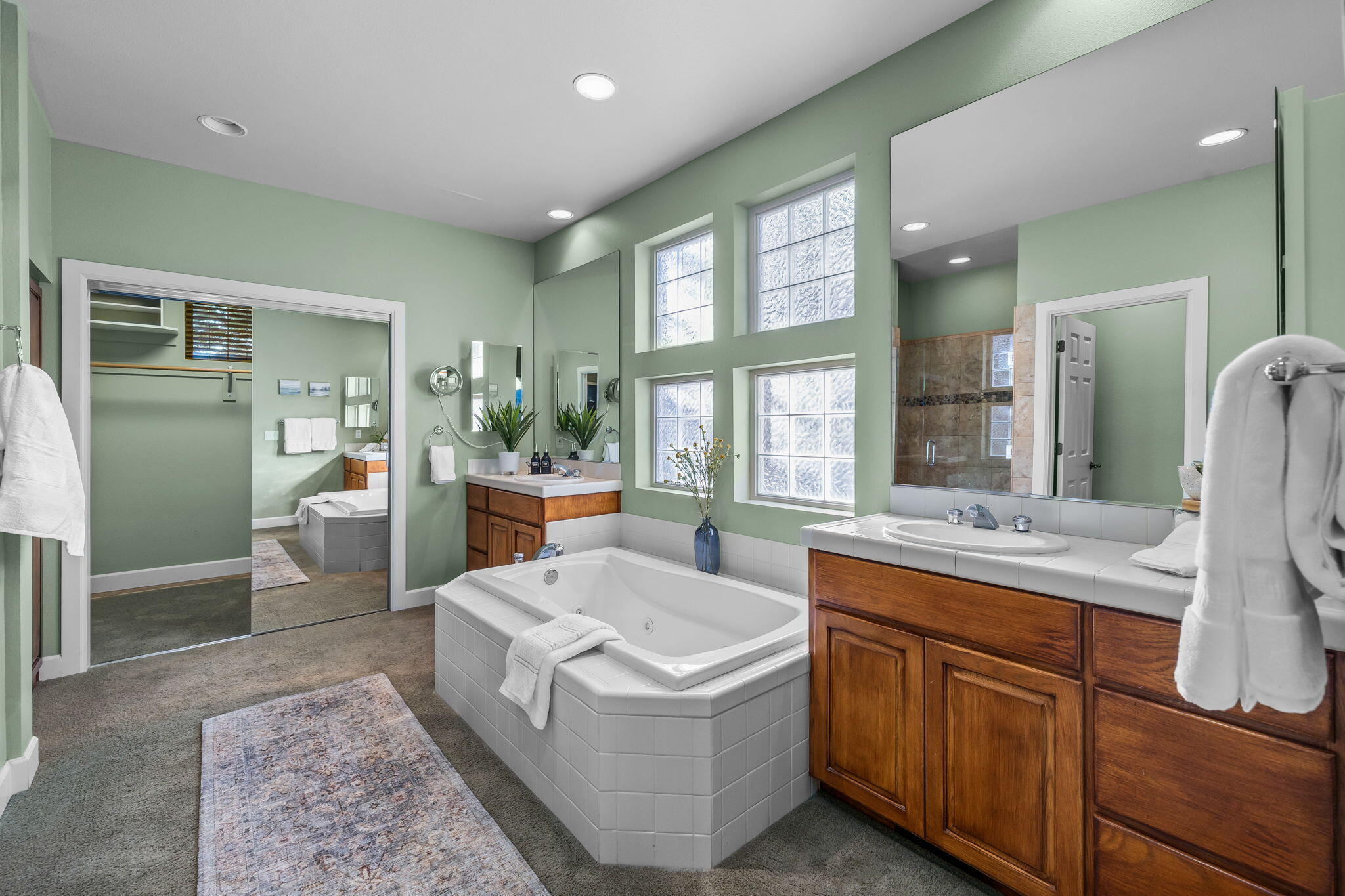 Broken Top - Residential