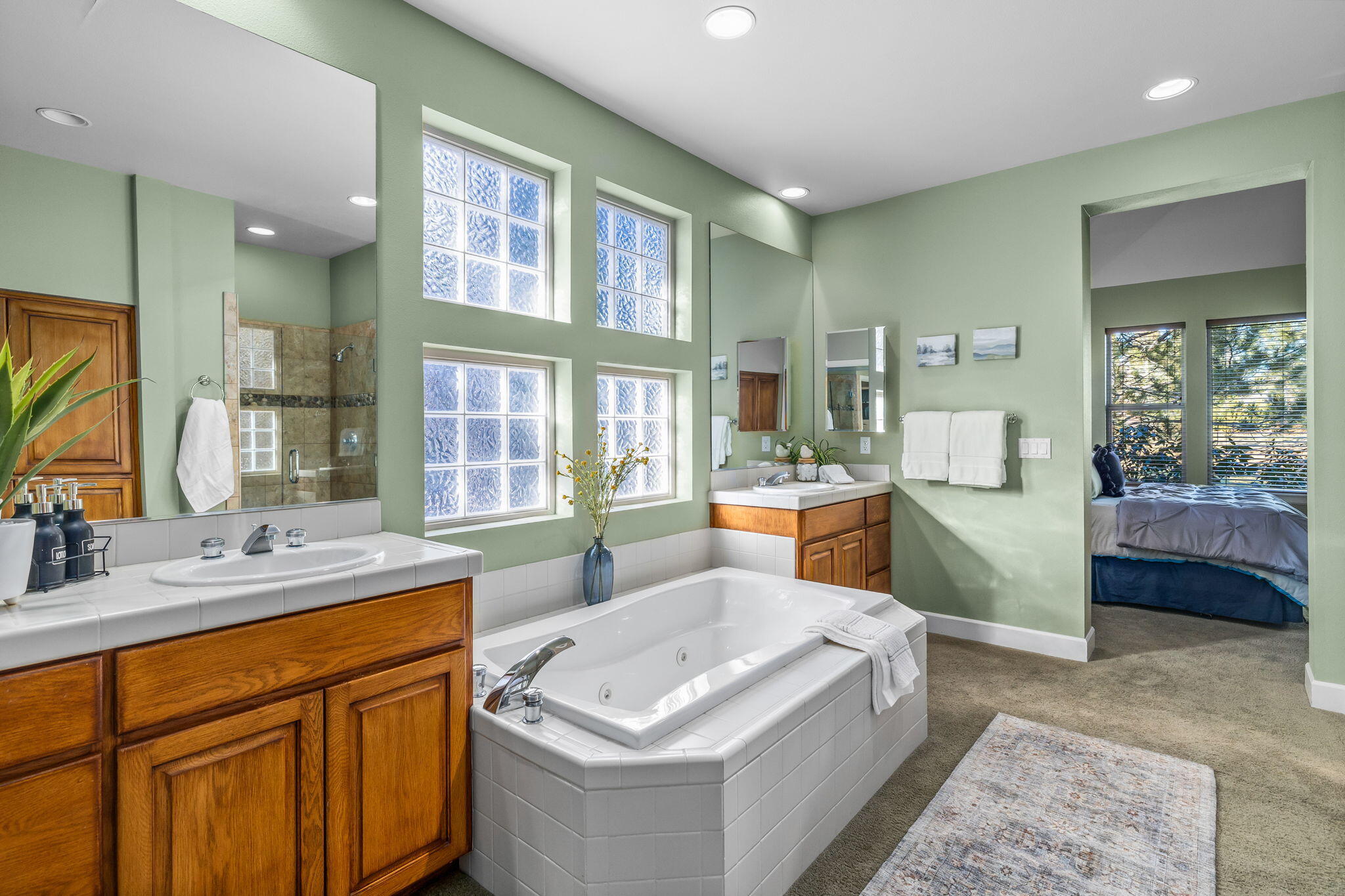 Broken Top - Residential