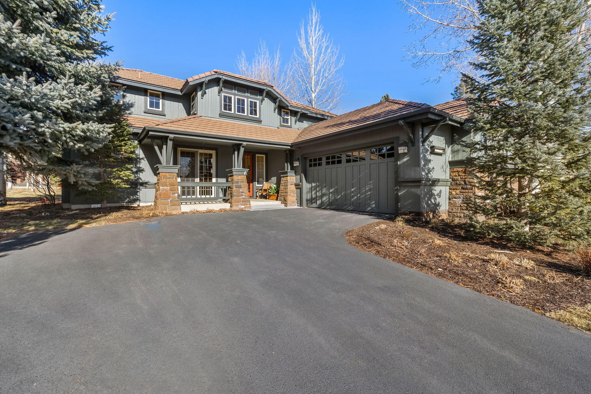 Broken Top - Residential