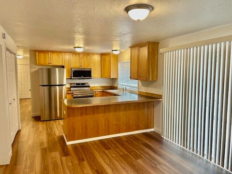 Tiny photo for 1938 NE Curtis Drive, Bend, OR 97701 (MLS # 220210710)