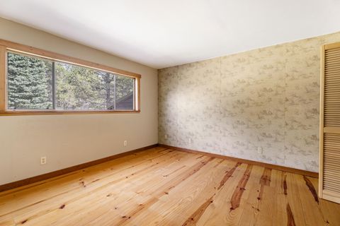 Tiny photo for 52140 Elderberry Lane, La Pine, OR 97739 (MLS # 220221137)