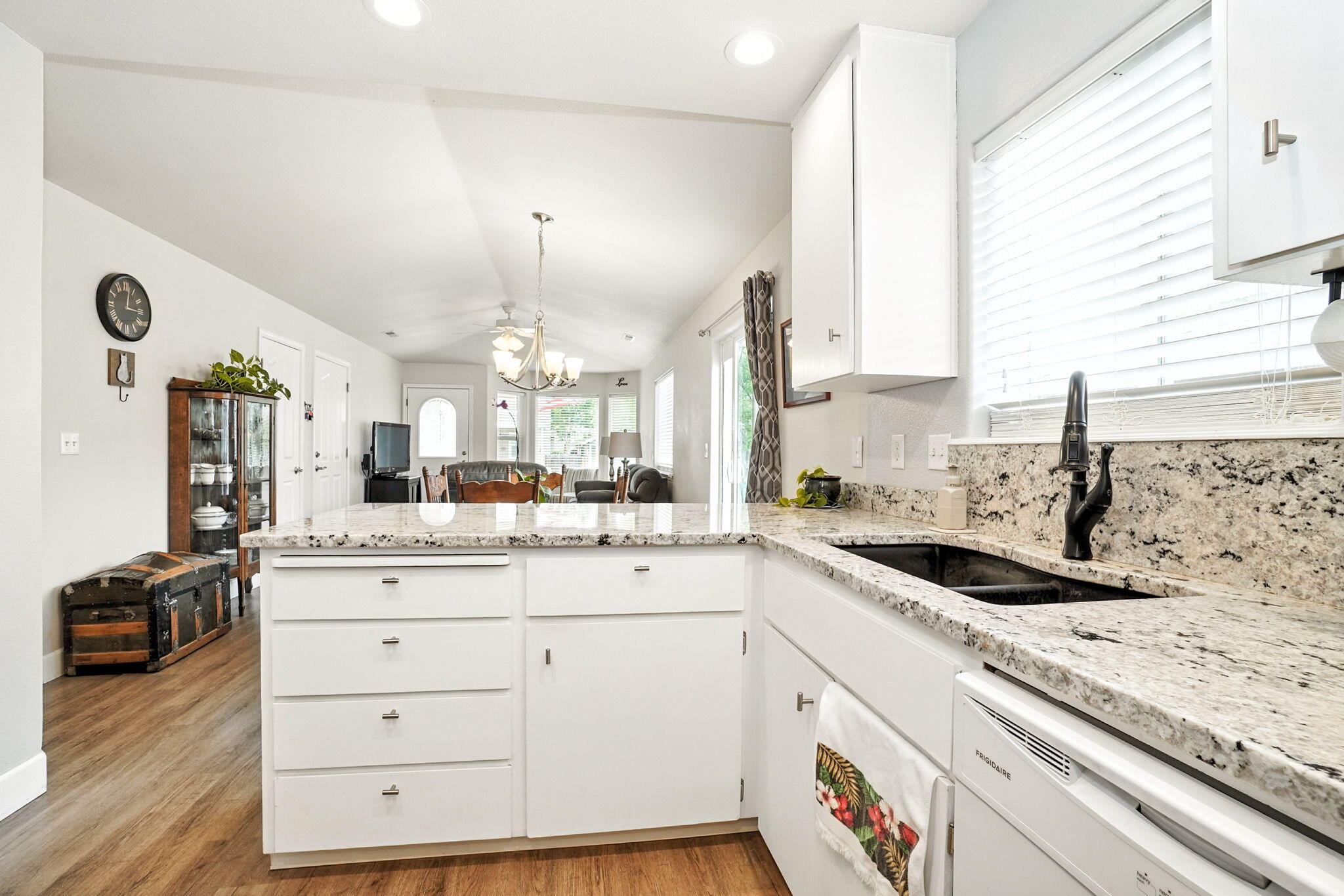 Mountain Gate Village - Residential