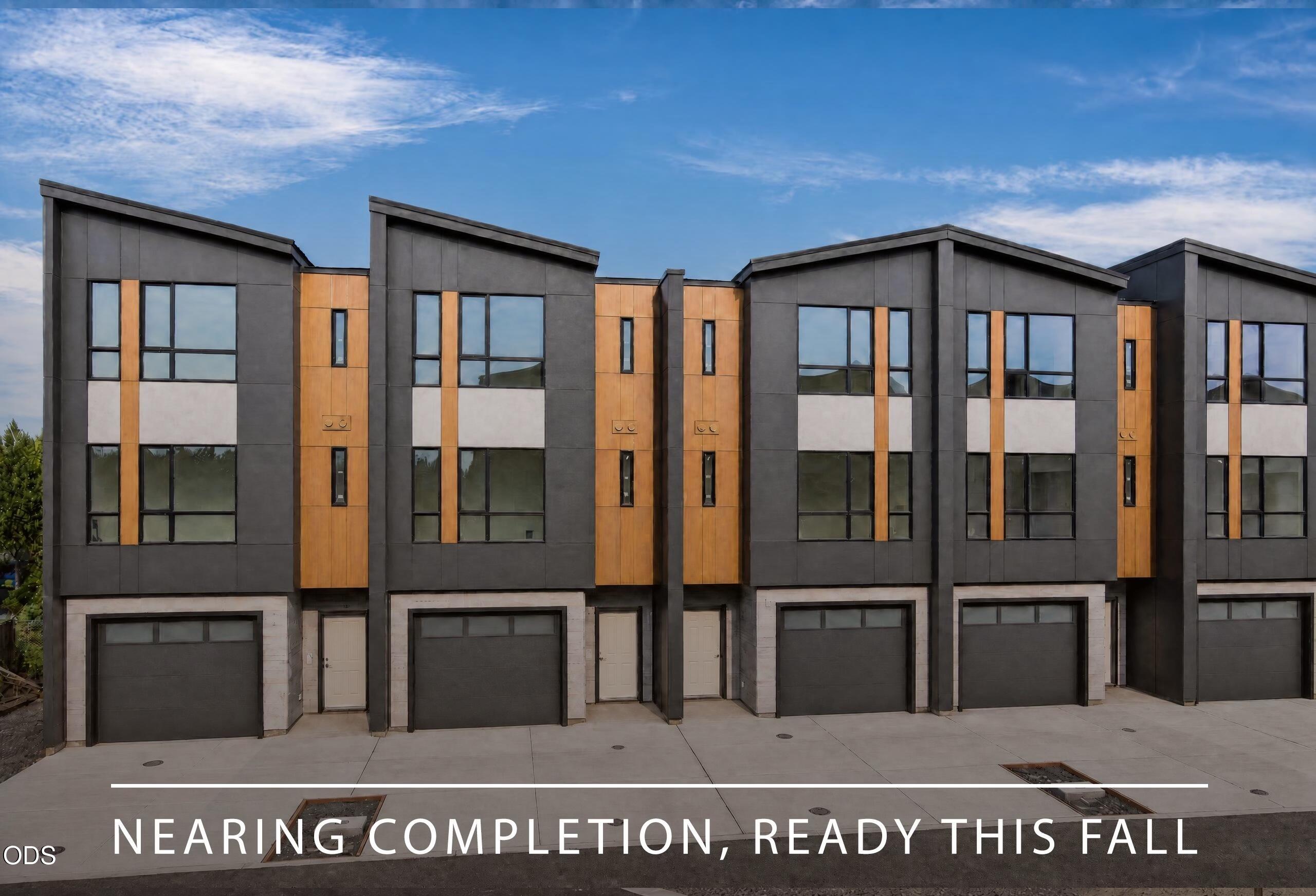 109 SW Industrial Way 1
