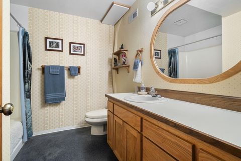 Tiny photo for 69944 Meadow View Road, Sisters, OR 97759 (MLS # 220213126)