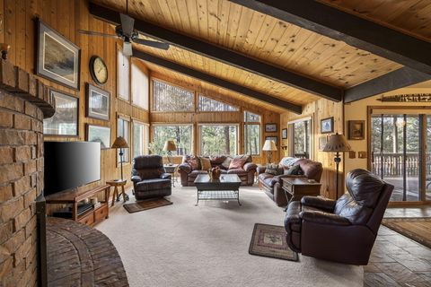 Tiny photo for 69944 Meadow View Road, Sisters, OR 97759 (MLS # 220213126)